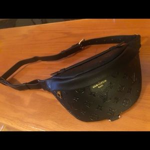 LV BUMBAG